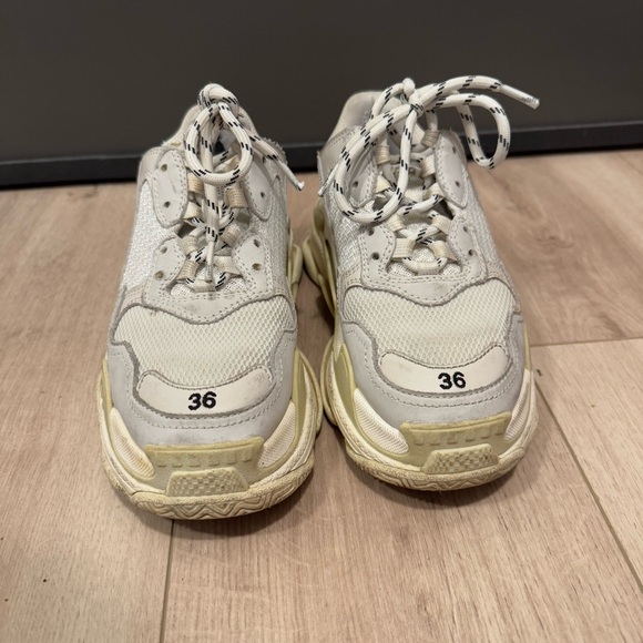 Balenciaga Triple S Trainers - Picture 1 of 9